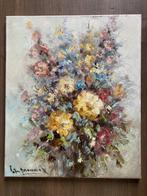 Peter Brouwer (1935-2010) - Bloemstilleven, Antiek en Kunst
