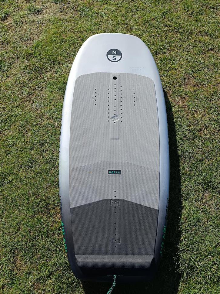 North Seek Foil Board 48 2024, Watersport en Boten, Wingsurfen, Wingsurf-board, Gebruikt