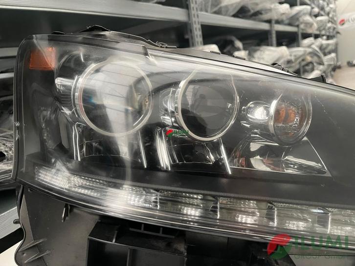 TOYOTA LAND CRUISER XENON LED LIFT PHARE AVANT D 81145-60A60, Auto-onderdelen, Verlichting, Gebruikt, Toyota, Verzenden