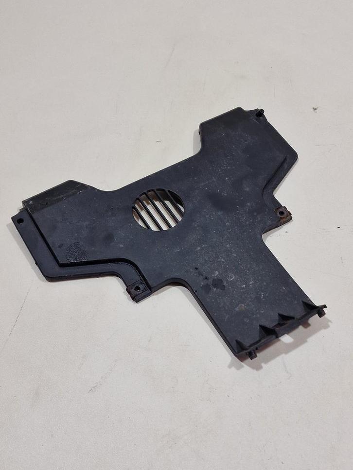 Piaggio Mp3 300 LT 2010 / Afdekkap onder midden bij claxon, Fietsen en Brommers, Brommeronderdelen | Scooters, Overige typen, Overige merken