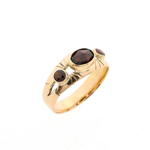 Gouden ring met granaat stenen | Vintage (dames sieraden), Handtassen en Accessoires, Ringen, Dame, Met edelsteen, Overige kleuren