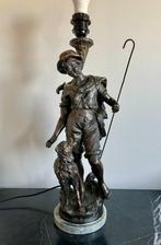 Tafellamp - Art Deco Jong meisje met hond - Marmer,, Antiquités & Art