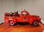 Harley Davidson - 1:24 - Ford F-1 Pick Up Rood 1948 + Harley