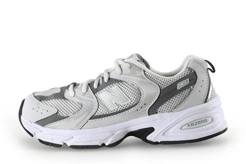 New Balance Sneakers in maat 38 Grijs | 5% extra korting, Kleding | Dames, Schoenen, Grijs, Zo goed als nieuw, Sneakers, Verzenden