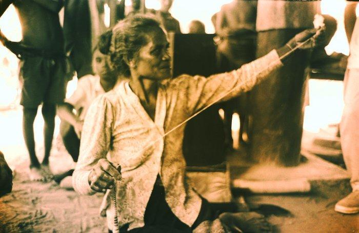 Ikat Sarong - Peuple Atoni - Indonésie (Sans Prix de, Antiek en Kunst, Kunst | Niet-Westerse kunst
