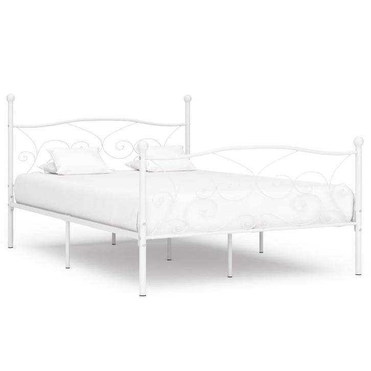 vidaXL Bedframe met lattenbodem metaal wit 140x200 cm, Maison & Meubles, Chambre à coucher | Lits, Envoi