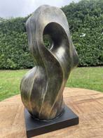 sculptuur, Abstract figuur - 32.5 cm - Composiet