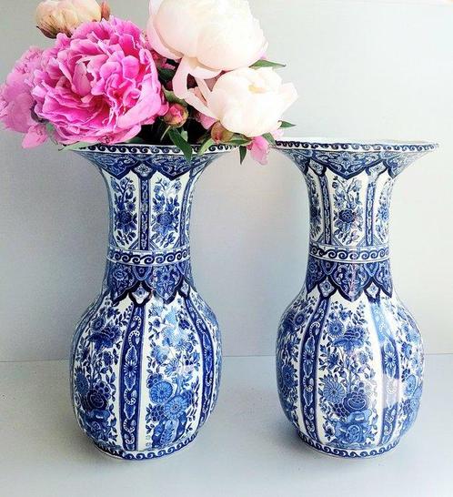 Boch Frères - Vase (2) - Faïence - Vases bleus de Delft, Antiek en Kunst, Antiek | Glaswerk en Kristal