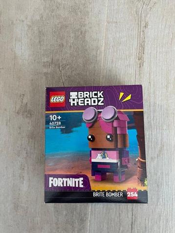 Lego Set - 40728 - BrickHeadz, Fortnite - Brite Bomber