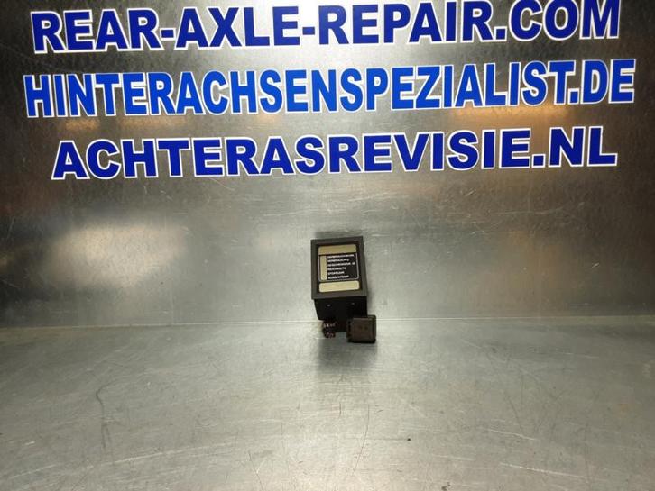 Boordcomputer Opel Senator / Monza. (Interieur), Auto-onderdelen, Interieur en Bekleding, Gebruikt, Opel, Verzenden