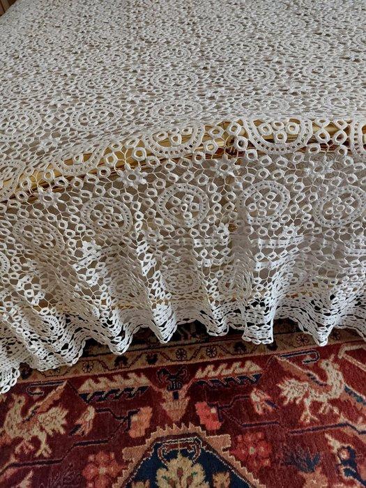 Bedsprei - 260 cm - 320 cm, Antiek en Kunst, Antiek | Tapijten, Tafelkleden en Textiel