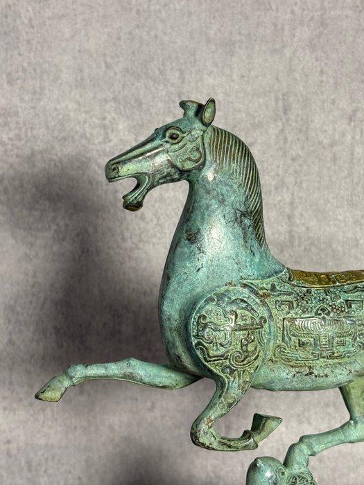 Beeld, Vliegend Paard - 19.5 cm - Brons, Antiek en Kunst, Curiosa en Brocante