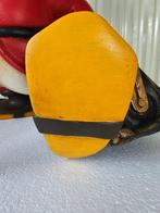 Oom Dagobert Duck met een reistas vol geld - H 52 cm - 1