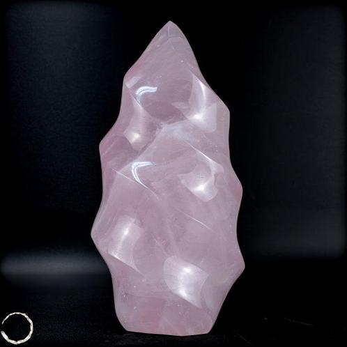 Quartz Rose Naturel de Première Qualité Flamme- 781.81 g, Verzamelen, Mineralen en Fossielen