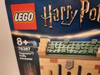 Lego Set - 76387 - Harry Potter - Zweinstein Pluizige, Nieuw