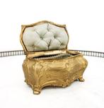 Grand coffret capitonné français style Louis XV - Boîte à