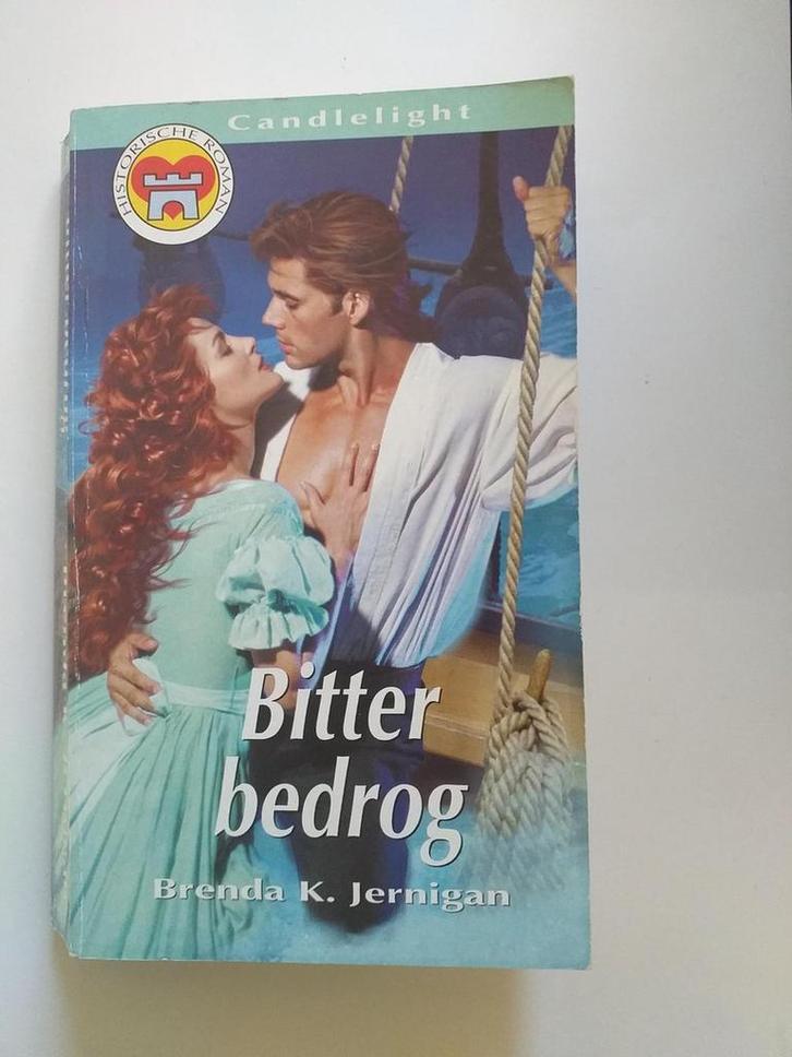 Bitter bedrog / Candlelight historische roman / 399, Boeken, Overige Boeken, Gelezen, Verzenden