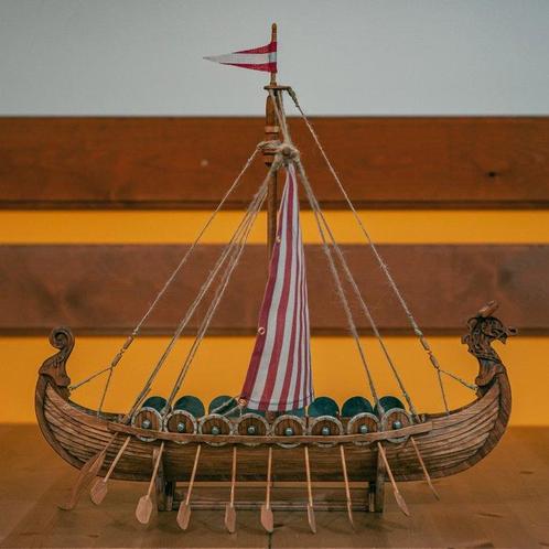 Carver Mind 1:38 - Navire miniature - Viking Longship - Fait, Hobby en Vrije tijd, Modelauto's | 1:5 tot 1:12