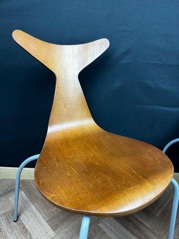 Chaise - 2 Chaises - Type Baleine - Fritz Hansen - Arne