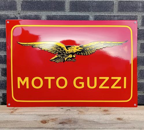 Moto guzzi rood/geel, Collections, Marques & Objets publicitaires, Envoi