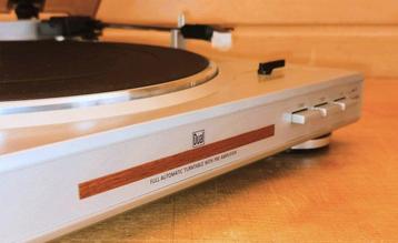 Dual - DT200 - avec préamplificateur intégré - Table