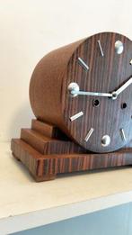 Klok - Art Deco ( Bauhaus ) -kastklok-, Antiek en Kunst