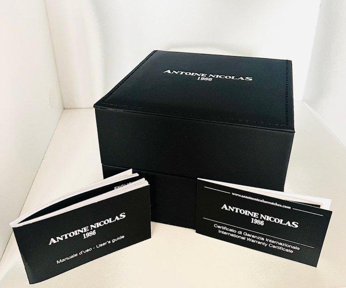 Antoine Nicolas - Heren - 2020+, Handtassen en Accessoires, Horloges | Heren