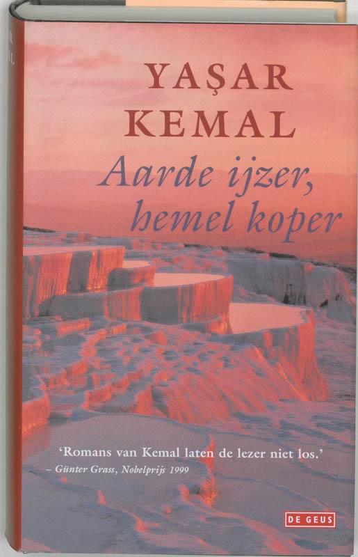 Aarde ijzer, hemel koper / Anatolische trilogie / 2 Y. Kemal, Boeken, Romans, Zo goed als nieuw, Verzenden