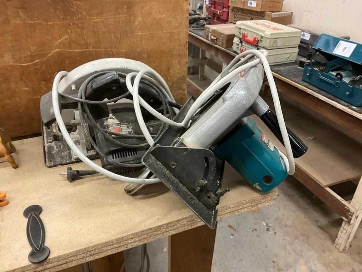 Makita-Black&Decker Afkortcirkelzaagmachine (2x), Bricolage & Construction, Outillage | Scies mécaniques