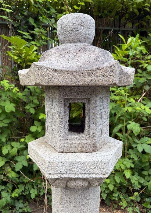 Lanternes de jardin enterrées  (Ikekomidôrô) - Granit, Antiek en Kunst, Antiek | Overige Antiek