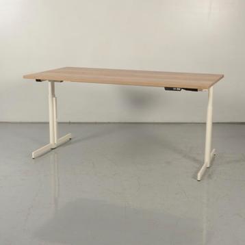 Elektrisch bureau Vepa - bladkleur naar keuze - 160 x 80 cm beschikbaar voor biedingen