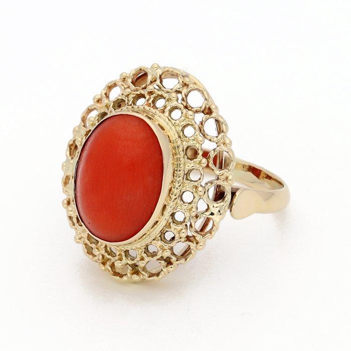 Ring - 14 karaat Geel goud Bloedkoraal, Handtassen en Accessoires, Ringen