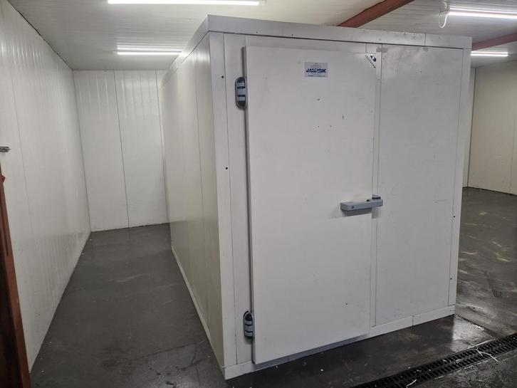 Koelcel 191 x 261 x 210 cm stekker klaar, Zakelijke goederen, Horeca | Keukenapparatuur, Gebruikt, Koelen en Vriezen