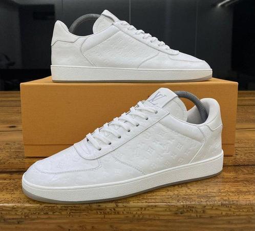 Louis Vuitton - Sneakers - Maat: Schoenen / EU 41,5, - Catawiki