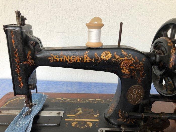 Singer Machine à coudre - Fonte, Antiquités & Art, Art | Objets design