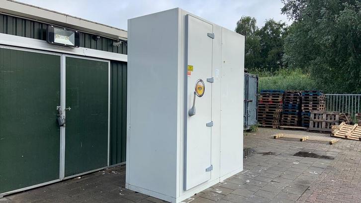 Koelcel 226 x 106 x 286 cm, Zakelijke goederen, Horeca | Keukenapparatuur, Gebruikt, Koelen en Vriezen