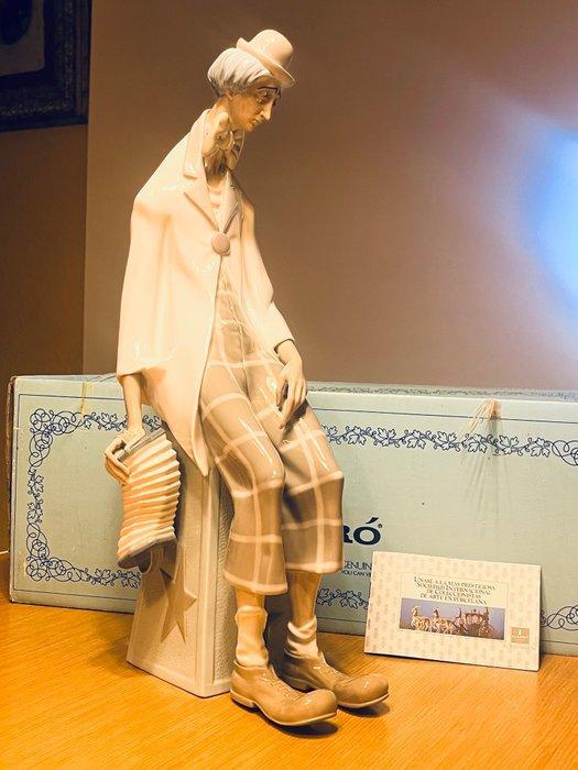 Lladró - Salvador Furiò - Sculpture, Clown with Concertina -, Antiek en Kunst, Antiek | Glaswerk en Kristal