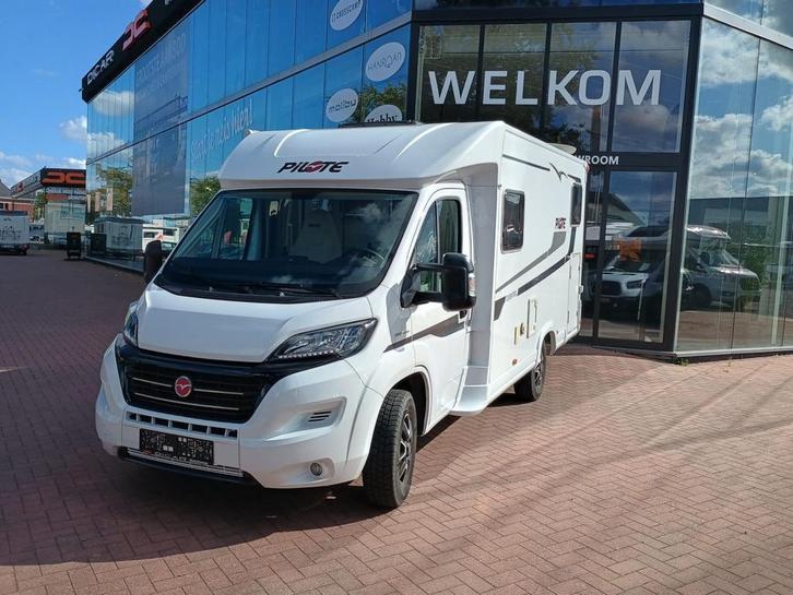 Pilote/ P650 zeer goed onderhouden en met twinbedden 52397, Caravans en Kamperen, Mobilhomes, Handgeschakeld, L-zit, Diesel, tot en met 2