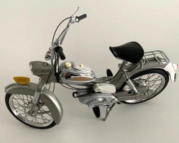 WSI 1:10 - Voiture miniature - Tomos 3L beschikbaar voor biedingen