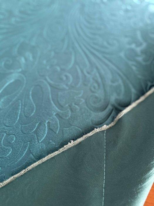 Tafelkleed met geborduurde details, uitgesneden bloemmotief, Antiek en Kunst, Antiek | Tapijten, Tafelkleden en Textiel