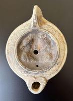 Oud-Romeins, Keizerrijk Terracotta Olielamp - 12.5 cm
