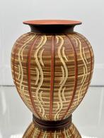 Vaas - Terracotta - Gepatineerd aardewerk, Antiek en Kunst