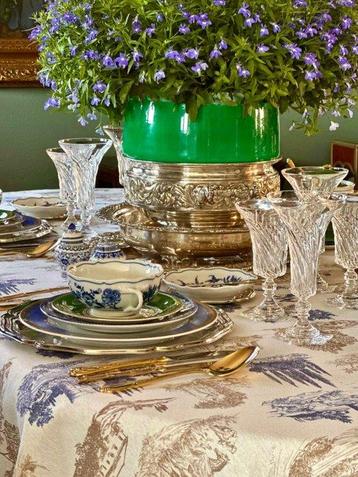 Tafellaken voor grote tafels, toile de jouy 2,70 x 1,80 -