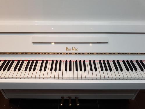 Piano blanc Van Urk en parfait tat, accord et garantie Pro, Musique & Instruments, Pianos, Blanc, Piano, Utilisé, Brillant