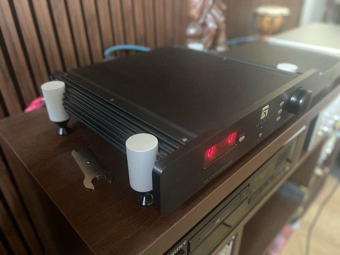 SimAudio - Moon i5.3 Solid state geïntegreerde versterker, Audio, Tv en Foto, Radio's