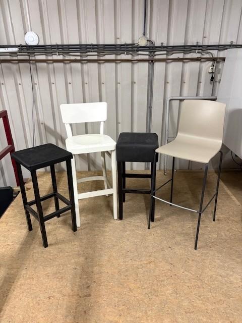 ZGAN Showmodel Krukken (4 stuks)- Vintage/Café, Huis en Inrichting, Barkrukken, Ophalen