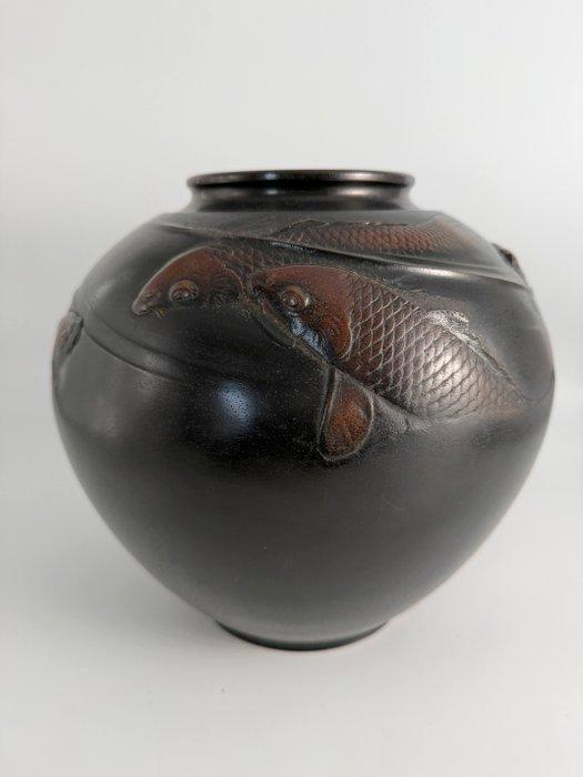 Vaas - Brons, Oud Japans ontwerp - Japan - KOI Carp 3D, Antiek en Kunst, Antiek | Overige Antiek