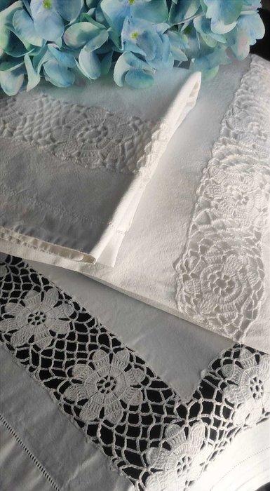 Lenzuolo + 2 federe biancheria corredo sposa - Laken (3) -, Antiek en Kunst, Antiek | Tapijten, Tafelkleden en Textiel