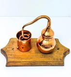 Pot - Koper - Alambic op zijn sokkel, Antiek en Kunst