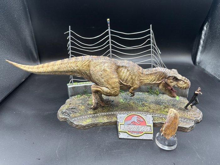 T. rex Tand & Model - Fossiele tand - Tyrannosaurus rex, Verzamelen, Mineralen en Fossielen